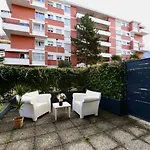 Modern - Free Parking *