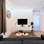 Lägenhet Modern - Free Parking *