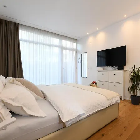 Modern - Free Parking Appartement