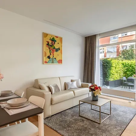 Modern - Free Parking *